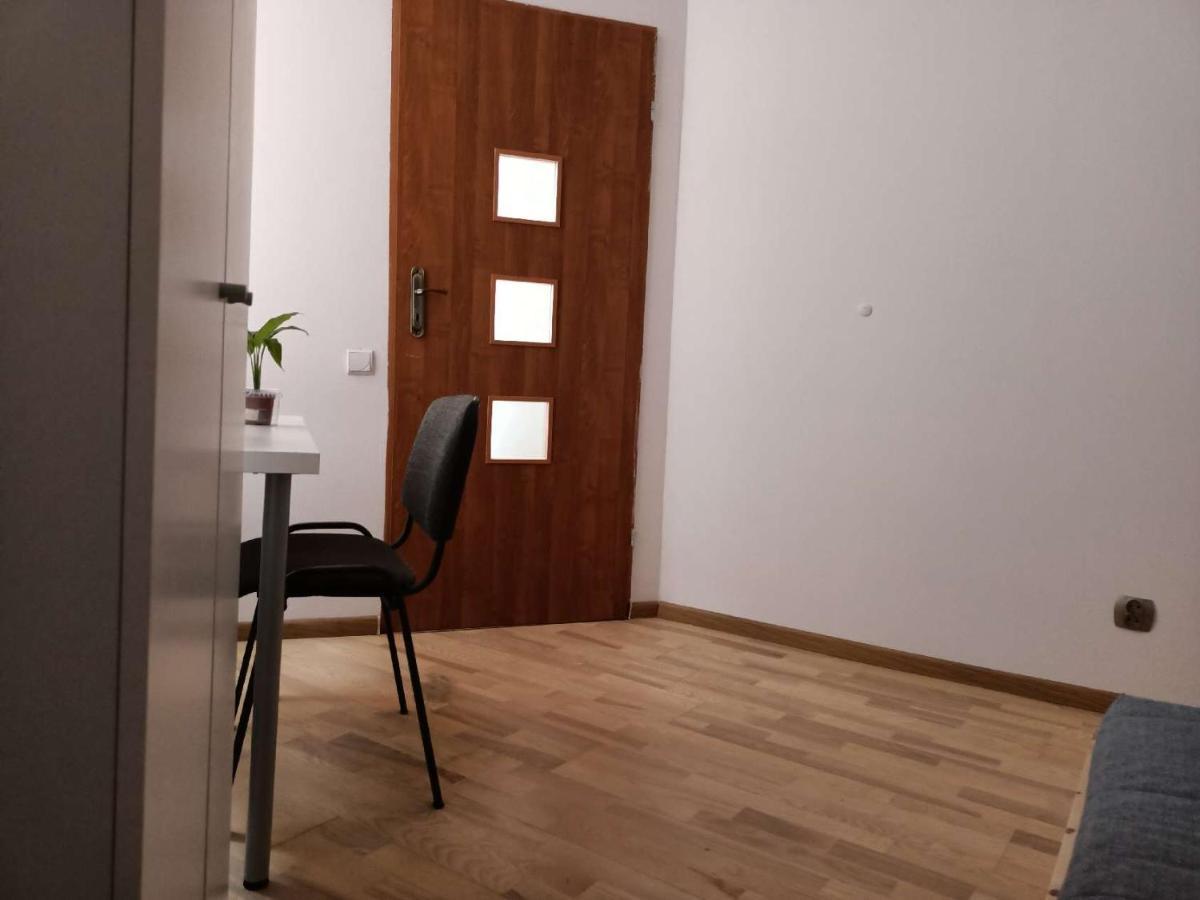 Cruz Mieszkanie Pokoje Centrum Przytulny Czysty Lokal Na Noc 우치 외부 사진